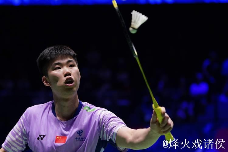 轻松赢下比赛 翁泓阳晋级羽毛球世锦赛男单第二轮